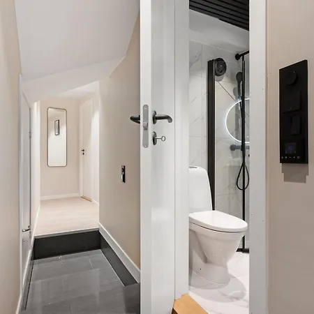 Renovated Jan 24 - Queen Beds - Behind Bryggen Apartment Bergen