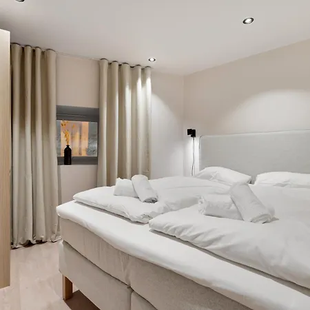 Renovated Jan 24 - Queen Beds - Behind Bryggen Apartment Bergen