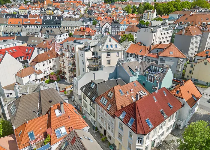 Renovated Jan 24 - Queen Beds - Behind Bryggen *